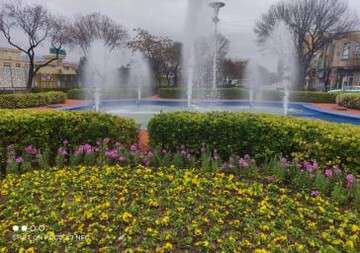 رنگ آمیزی و راه اندازی آبنماهای سطح حوزه شهرداری منطقه ۸ تبریز