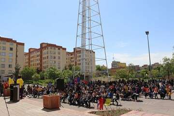 جشن خانوادگی صبح و نشاط در فرهنگسرای الغدیر برگزار شد