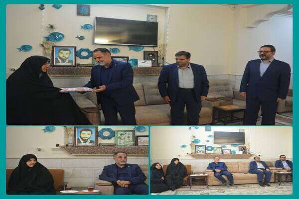 دیدار مدیرکل فرودگاه‌ یزد با خانواده شهید دانش‌پرور