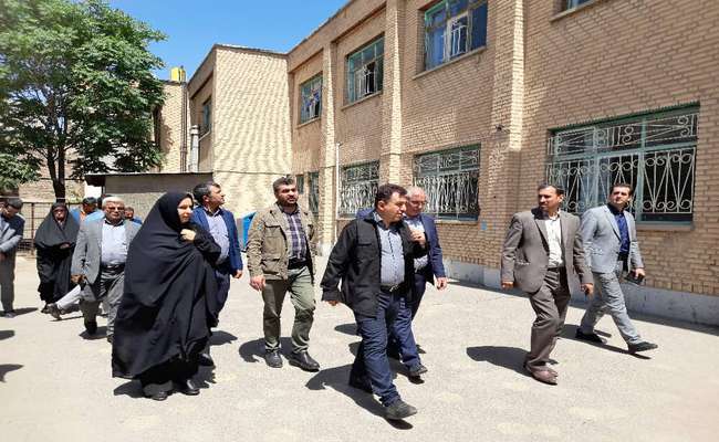 امکانات ورزشی و تفریحی شهرداری در اختیار دانش‌آموزان قرار می‌گیرد
