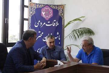 پاسخگوئی شهردار منطقه ۲ به شهروندان در دیدار مردمی