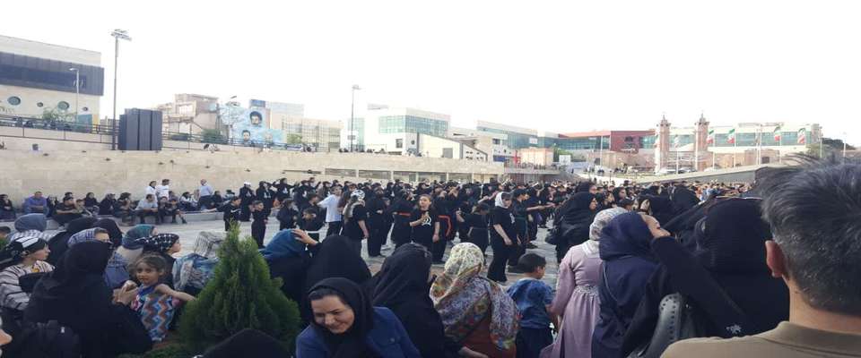 برگزاری جشنواره ورزشی تفریحی شهرداری منطقه ۸ در سنگفرش میدان شهید بهشتی