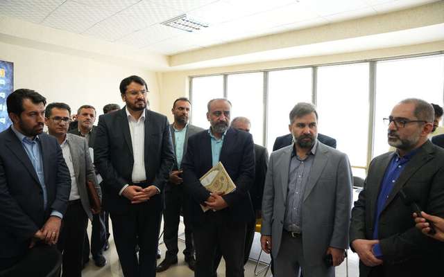 بازدید وزیر راه و شهرسازی از مرکز رشد و نوآوری مسکن و شهرسازی فارس