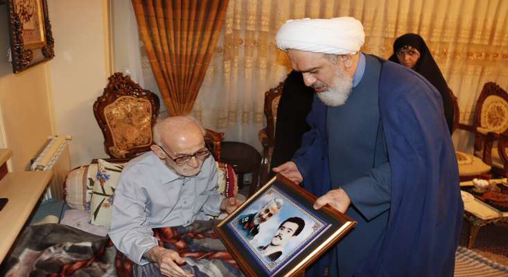 دیدار شهردار تبریز با خانواده معظم شهیدان والامقام «شکوئی زاده» و «خیاطی»