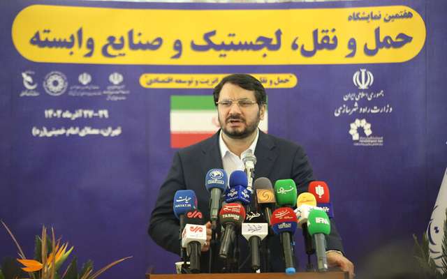 پیگیری دریافت مجوز واردات واگن‌های مسافری از سران قوا