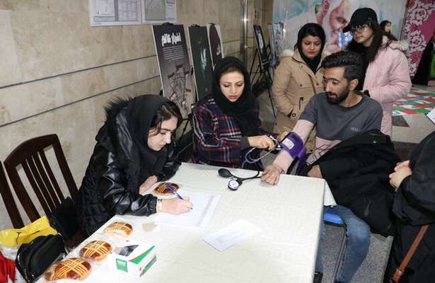 برگزاری جشن بزرگ مادر خوبی‌ها در ایستگاه متروی میدان کهن تبریز