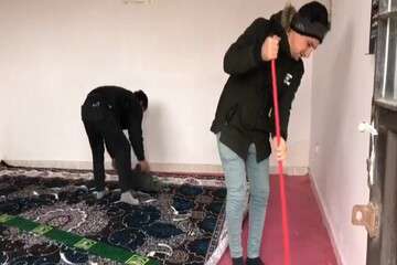 تداوم اجرای طرح شماره یک "استقبال از بهار" با پاکسازی و تجهیز نمازخانه و سرویس های بهداشتی سطح پارک های منطقه