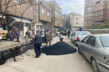 لکه‌گیری و چاله زدائی سطح منطقه ۱۰ در قالب طرح "استقبال از بهار"
