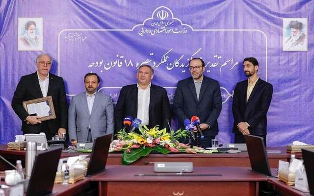 قدردانی وزیر اقتصاد از مدیرعامل بانک مسکن