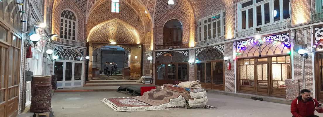 همزمان با نوروز ۱۴۰۳، بازار تاریخی مظفریه نورپردازی شد