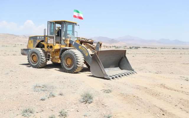 عملیات آماده‌سازی سایت ۲۰۵ هکتاری نهضت ملی مسکن در سمنان آغاز شد