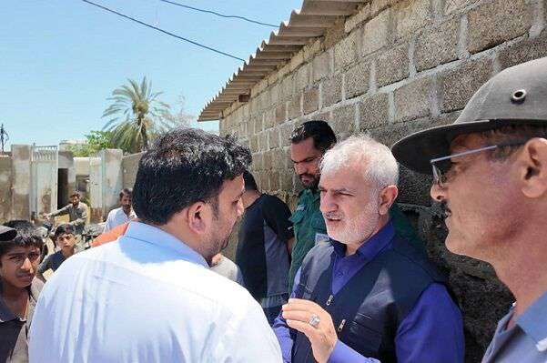 امدادرسانی اداره‌ کل بنادر و دریانوردی سیستان و بلوچستان به آسیب دیدگان سیل کنارک
