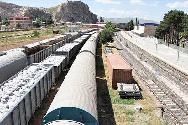 ارسال اولین محموله تجاری افغانستان به اروپا از طریق خط آهن ایران