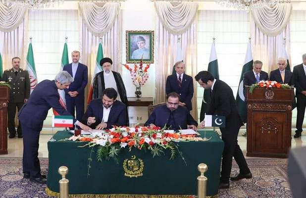 Iran, Pakistan targeted $۱۰ billion in trade