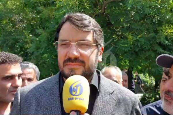 مردم با بصیرت ایران خادم‌ خود را می‌شناسند