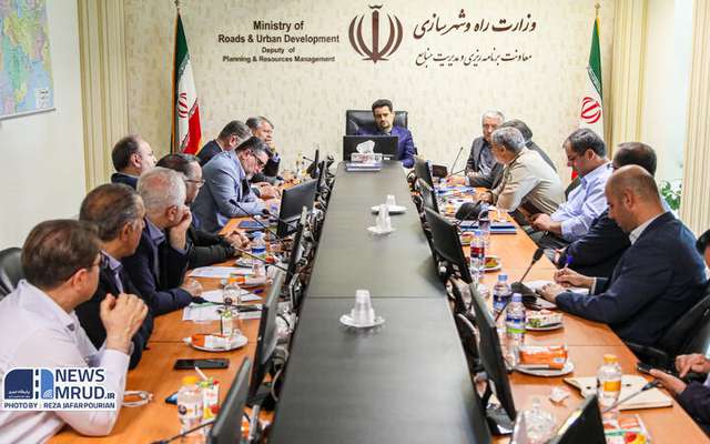بررسی راهکارهای بهسازی گردنه پاطاق با حضور معاون برنامه‌ریزی وزیر راه و شهرسازی
