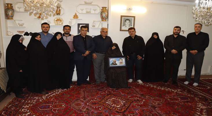 دیدار شهردار تبریز با خانواده شهیدان والامقام «سقای علمی» و «جباری خجسته»