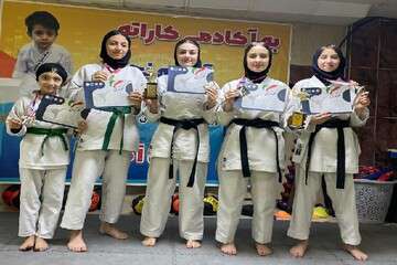 درخشش فرزندان کارکنان شهرداری تبریز در مسابقات قهرمانی کشور کاراته