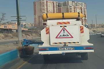 شست‌وشوی جداول فرشته جنوبی و محدوده ناحیه ۲ شهرداری منطقه ۵ تبریز به مناسبت استقبال از بهار