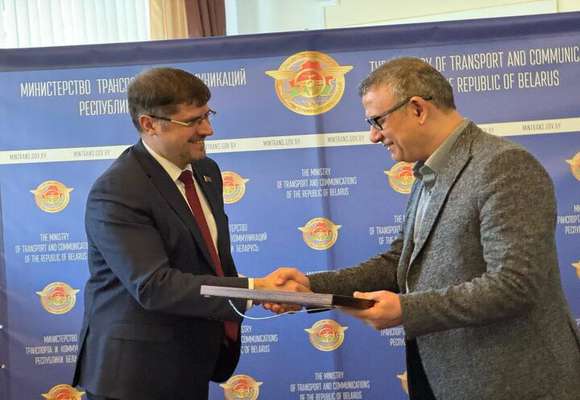 توسعه همکاری های گردشگری و صنعت هوانوردی ایران و بلاروس کلید خورد