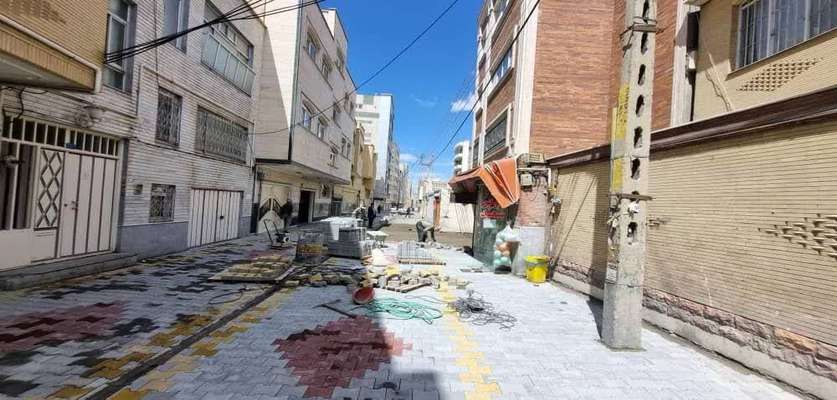 تداوم بهسازی معابر شهری حدفاصل چهارراه بهشتی تا رضانژاد با کف سازی کوی سیدلر