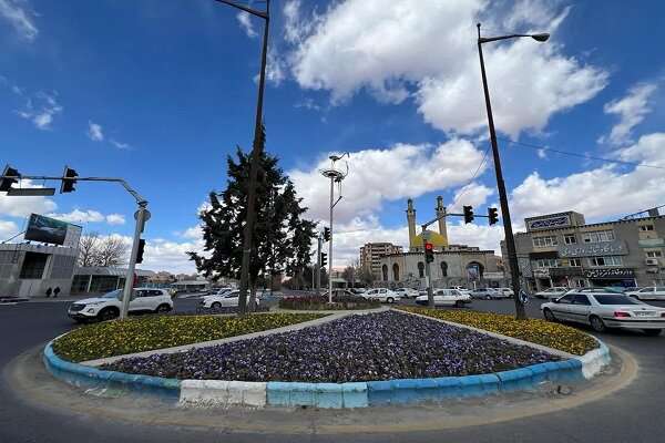 کاشت ۹ میلیون بوته گل در سطح شهر در قالب طرح استقبال از بهار