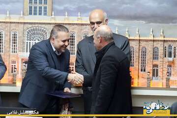 اختتامیه دومین مسابقه عکاسی "خشت استوار"  در شهرداری منطقه ۸