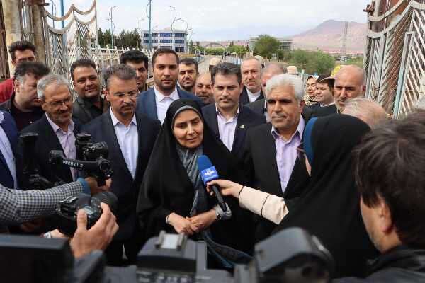 تفاهمنامه حمل‌ونقل و ترانزیت در سفر رییس جمهور به آذربایجان امضا می‌شود/ برگزاری نشست بازرگانان ایران و آذربایجان با همکاری وزارتخانه‌های راه، صمت و اتاق بازرگانی 