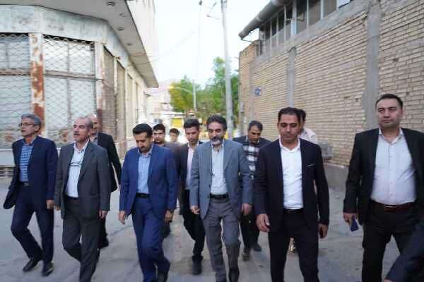 بازدید مدیرعامل شرکت بازآفرینی شهری ایران از بافت‌های تاریخی و ناکارآمد شهرضا