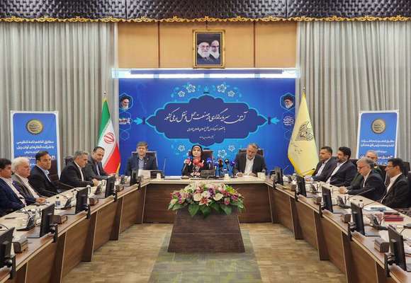 مراسم امضای تفاهمنامه سرمایه‌گذاری برای تولید و تامین بیش از ۲۰۰۰ واگن مسافری و باری به ارزش ۶۴ هزار میلیارد تومان
