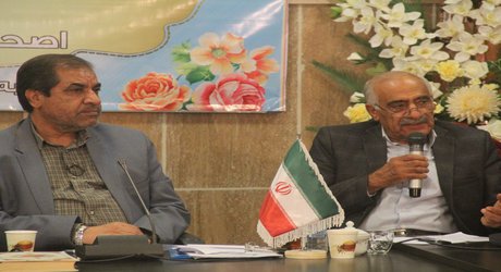 در نشستی که با حضور اعضای شورای اسلامی شهر و اصحاب رسانه برگزار شد مهندس بهادرزهی بر لزوم مشارکت بیش از پیش مردم در امور فرهنگی تاکید کرد