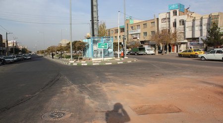 احداث خط لوله جدید انتقال آب در خیابان ۴۲ متری انقلاب شهرداری منطقه ۱۰ تبریز