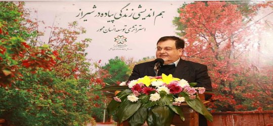 دستغیب: زیبایی شیراز را در وجود مردمش نشان دهید نه پل‌ها و برج‌های بلندمرتبه